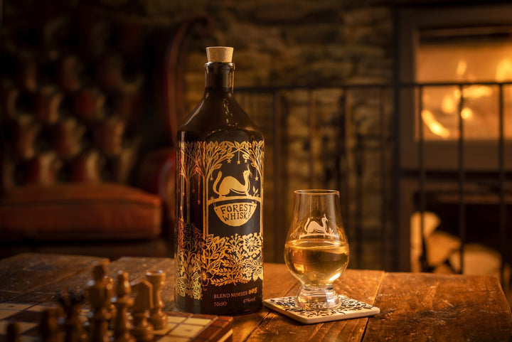 Forest Whisky Gift Box – 70cl Porcelain Bottle &amp; Etched Glass (Blend 26)
