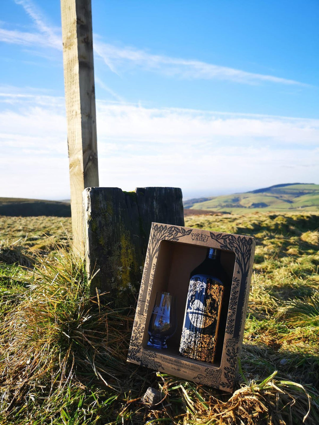 Forest Whisky Gift Box – 70cl Porcelain Bottle &amp; Etched Glass (Blend 29)